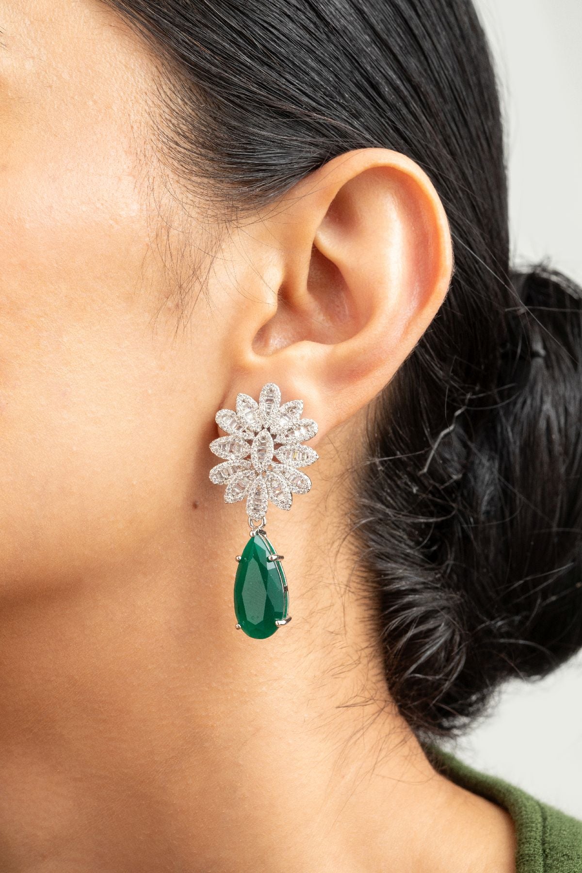 Earrings | Radiant Emerald Fleur